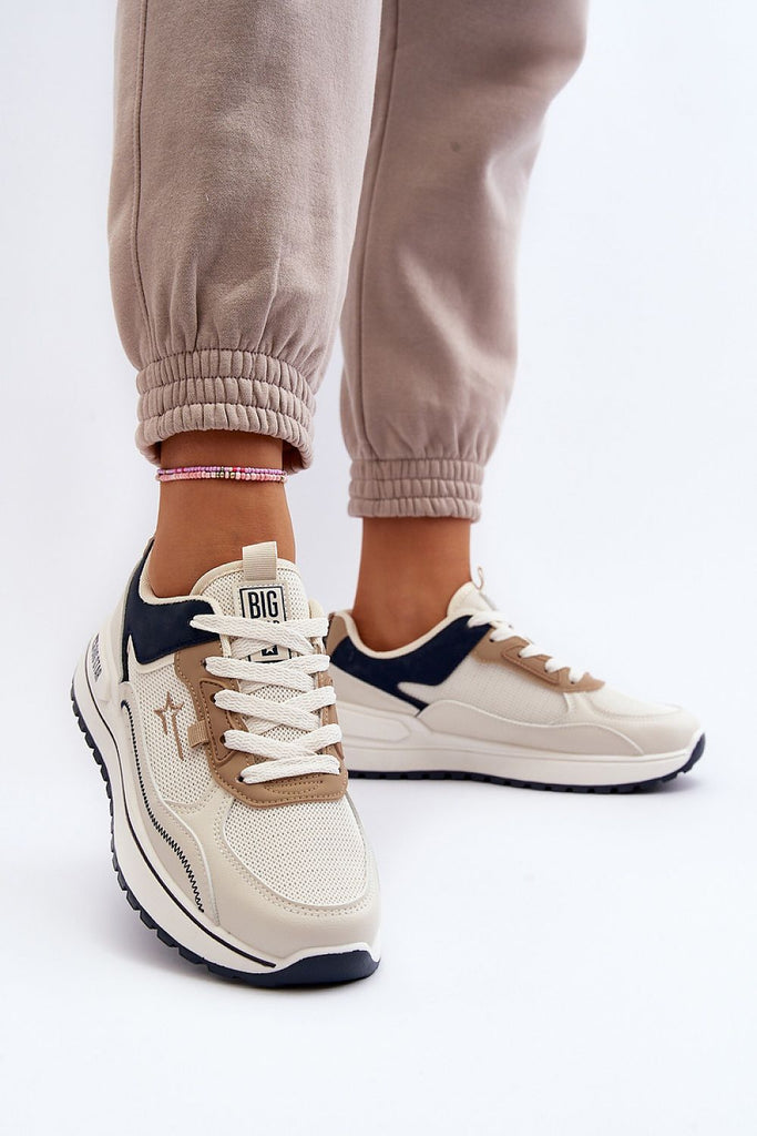  Sport Shoes model 193525 Step in style 