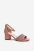 Heel sandals Step in style