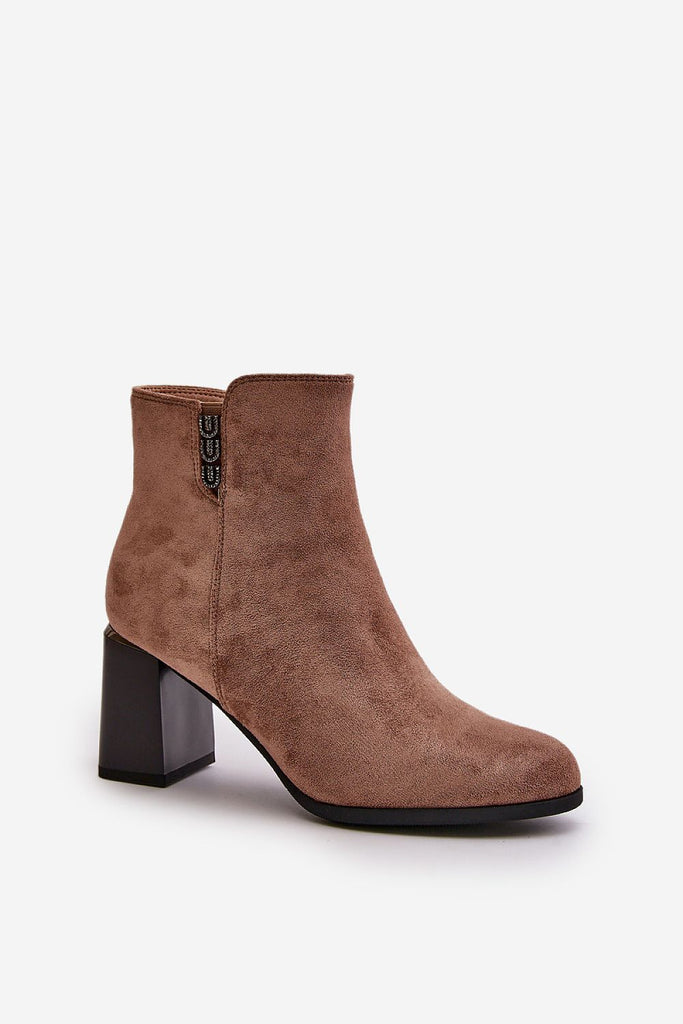 Heel boots Step in style