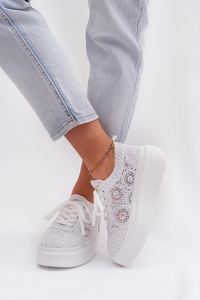  Sneakers model 224253 Step in style 