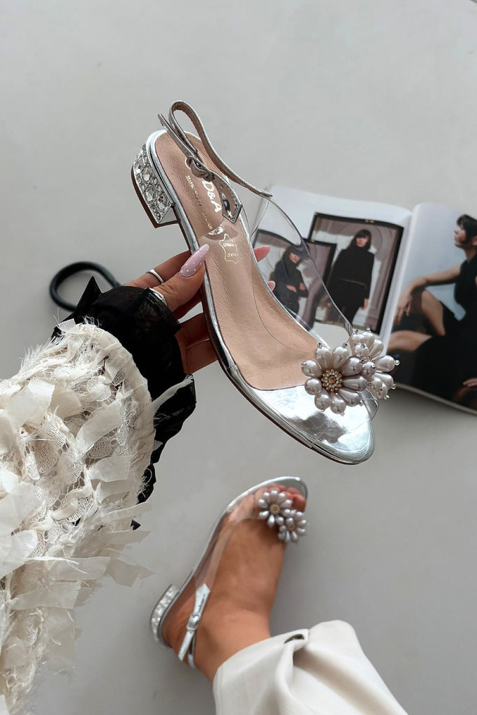  Sandals model 225150 Step in style 