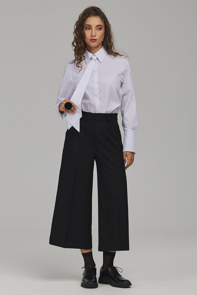  Women trousers model 230987 Nife 
